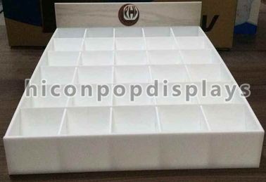 China Tegen Hoogste Acryltribunes van de Tegelvertoning 3“ x 2.4“ voor Keramische tegels leverancier